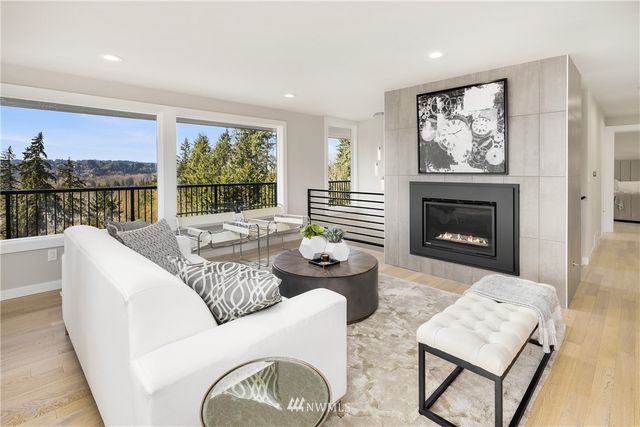 $1,475,000 | 8400 Northeast 190th Street, Bothell, WA 98011