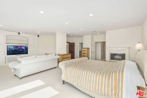 $8,500,000 | 1922 Bel Air Road, Los Angeles, CA 90077