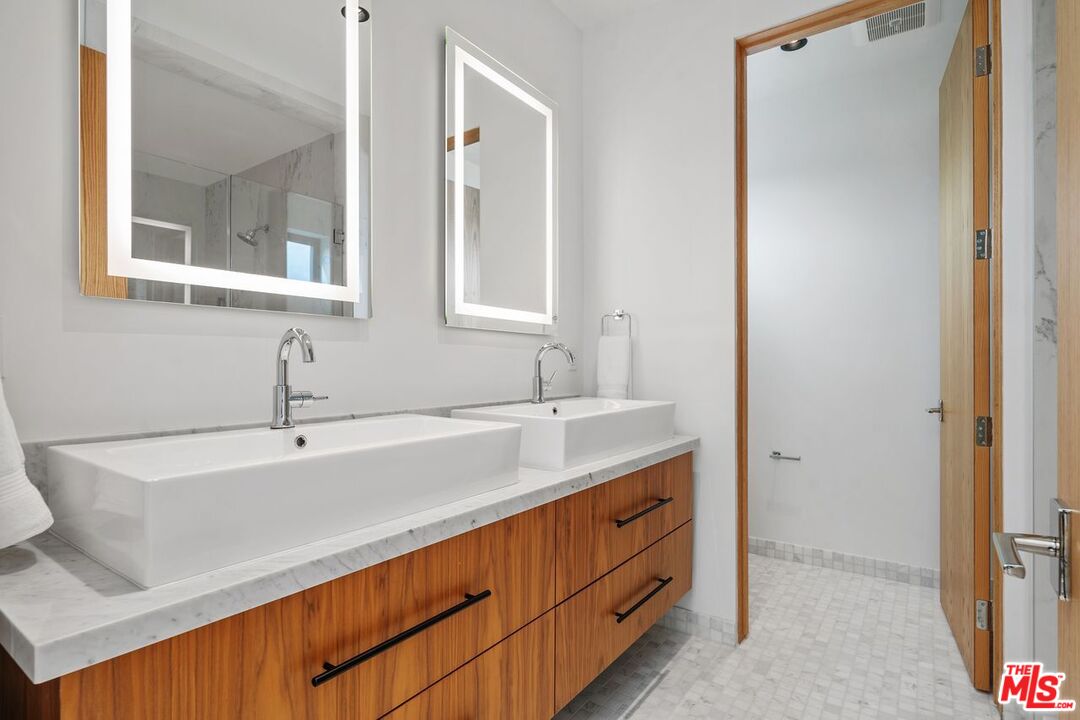 212 Bay Street, Unit 103 Santa Monica, CA 90405 - Photo 21 of 42