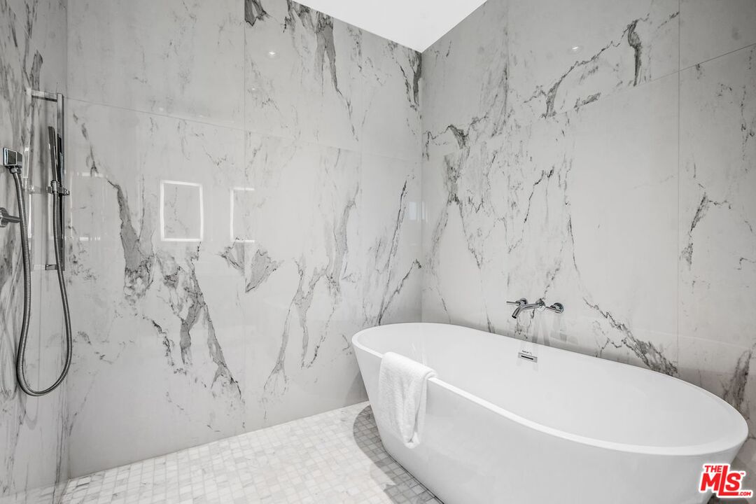 212 Bay Street, Unit 103 Santa Monica, CA 90405 - Photo 22 of 42