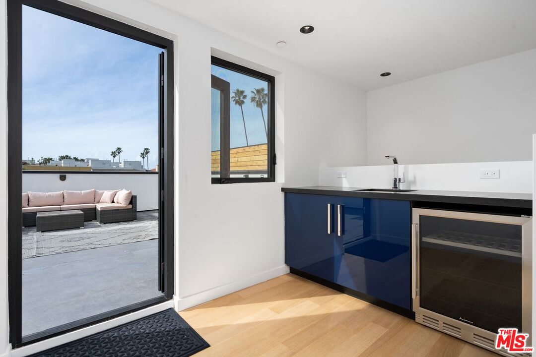 212 Bay Street, Unit 103 Santa Monica, CA 90405 - Photo 29 of 42