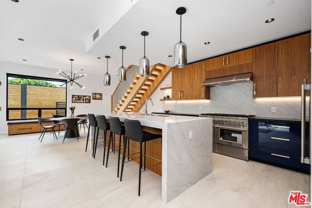 212 Bay Street, Unit 103 Santa Monica, CA 90405 - Photo 7 of 42