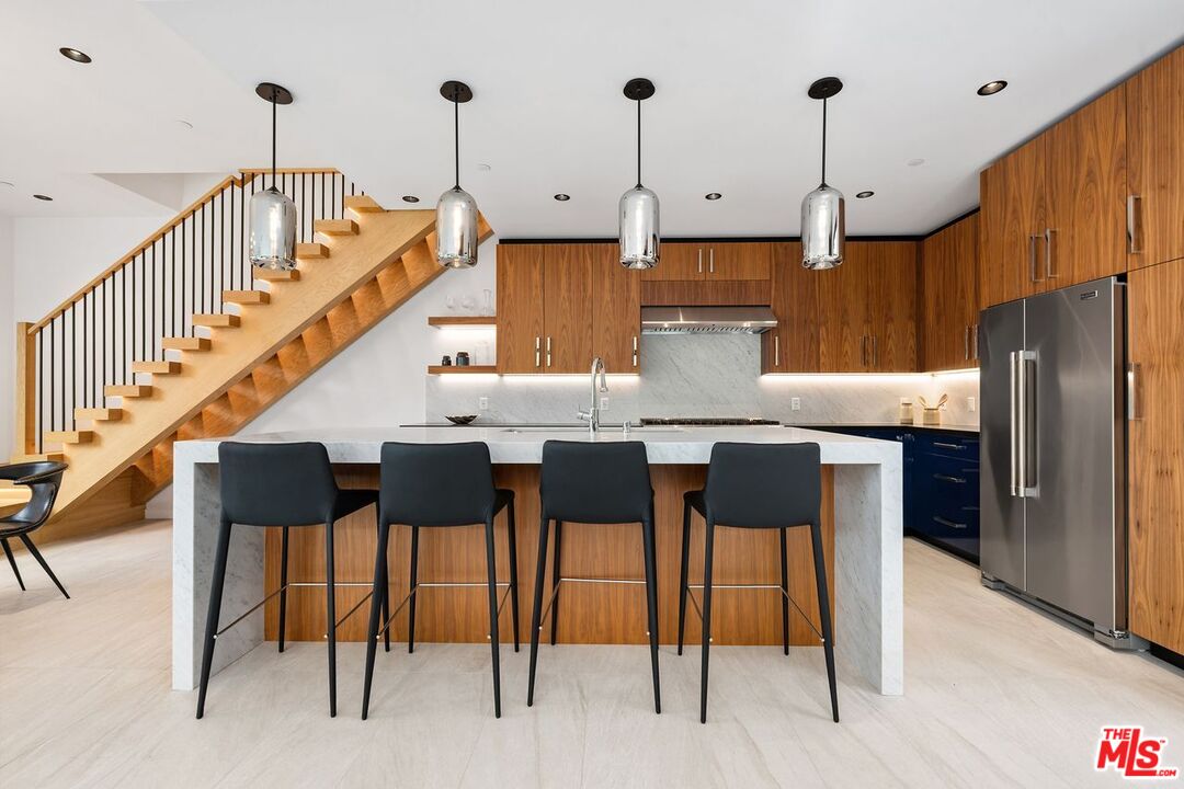 212 Bay Street, Unit 103 Santa Monica, CA 90405 - Photo 9 of 42