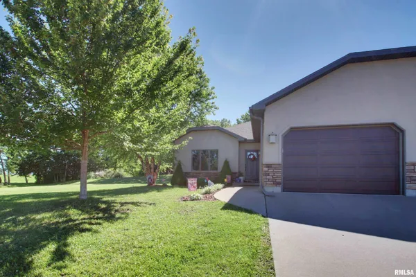 $350,000 | 3020 Genevieve Drive, Quincy, IL 62305