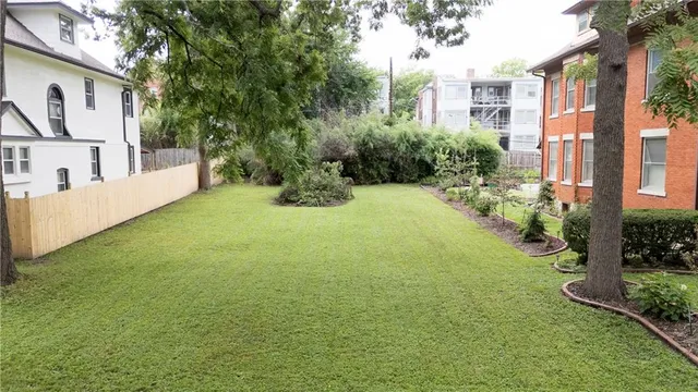 $159,000 | 3532 Wyandotte Street, Kansas City, MO 64111