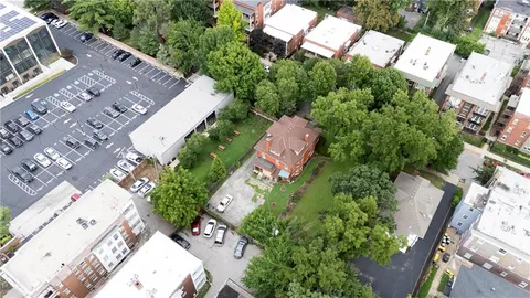 $159,000 | 3532 Wyandotte Street, Kansas City, MO 64111