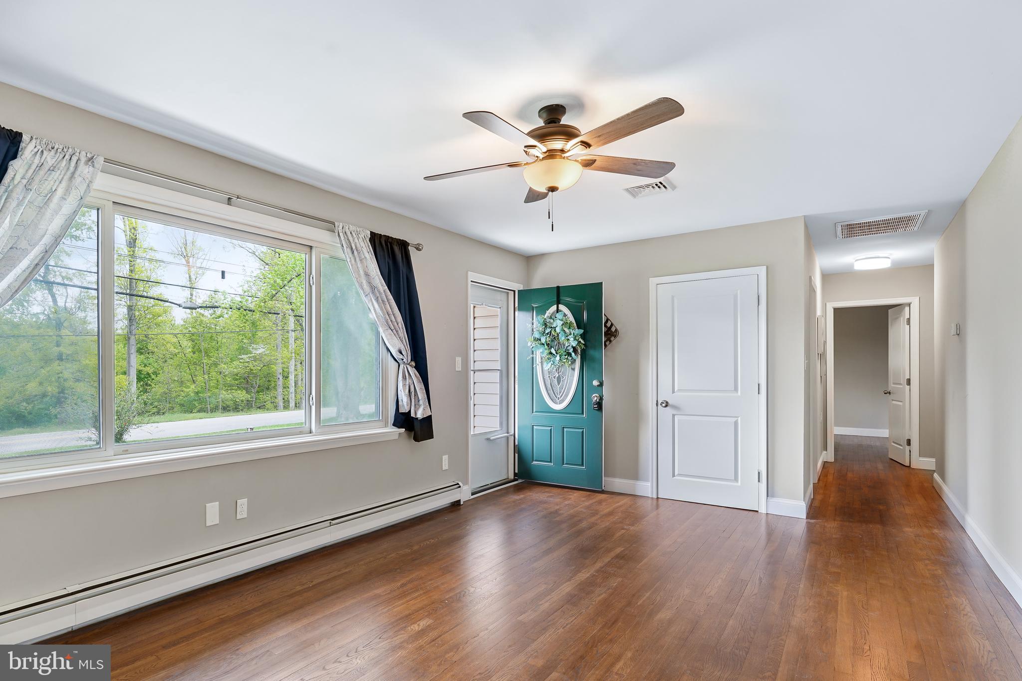 304 Appleton Road Elkton, MD 21921 - Photo 5 of 24 NICE AND BRIGHT