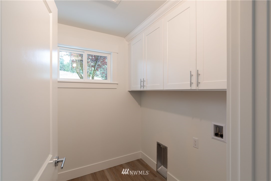 33114 Sultan Basin Road Sultan, WA 98294 - Photo 25 of 30 a view of an empty room