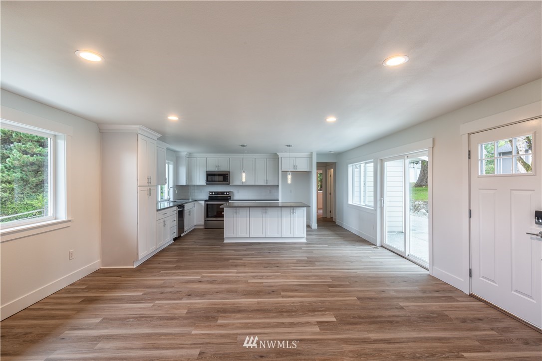 33114 Sultan Basin Road Sultan, WA 98294 - Photo 5 of 30 a view of kitchen with wooden floor