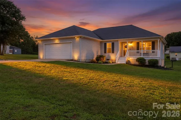 $285,000 | 398 Green Meadows Drive, Taylorsville, NC 28681