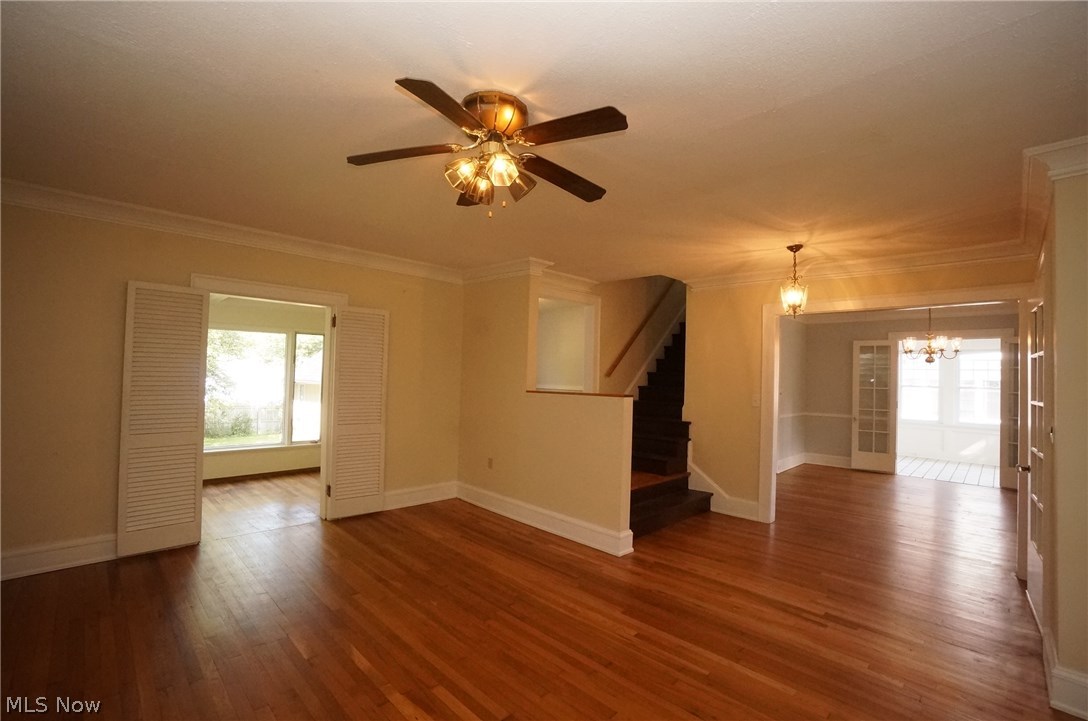 1518 Compton Road Cleveland, OH 44118 - Photo 4 of 34
