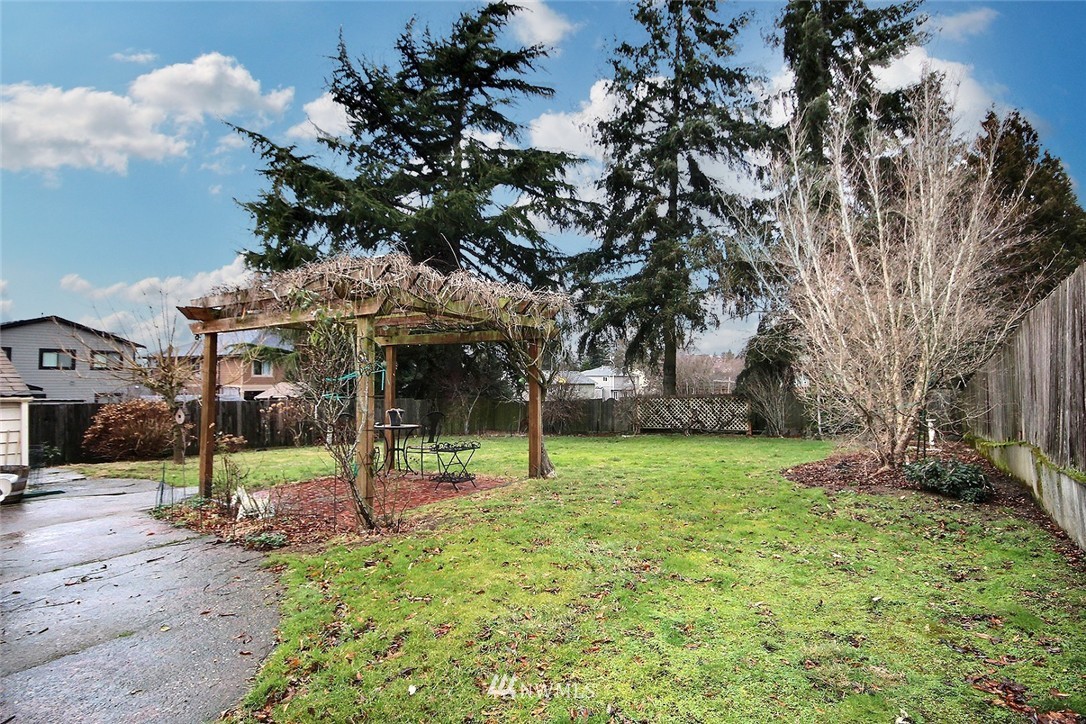 2018 Northeast 12th Street Renton, WA 98056 - Photo 15 of 17 Gallery Image 15