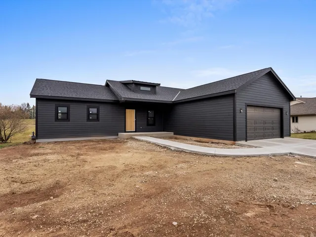 $519,700 | 947 Berenschot Trail, Cedar Grove, WI 53013