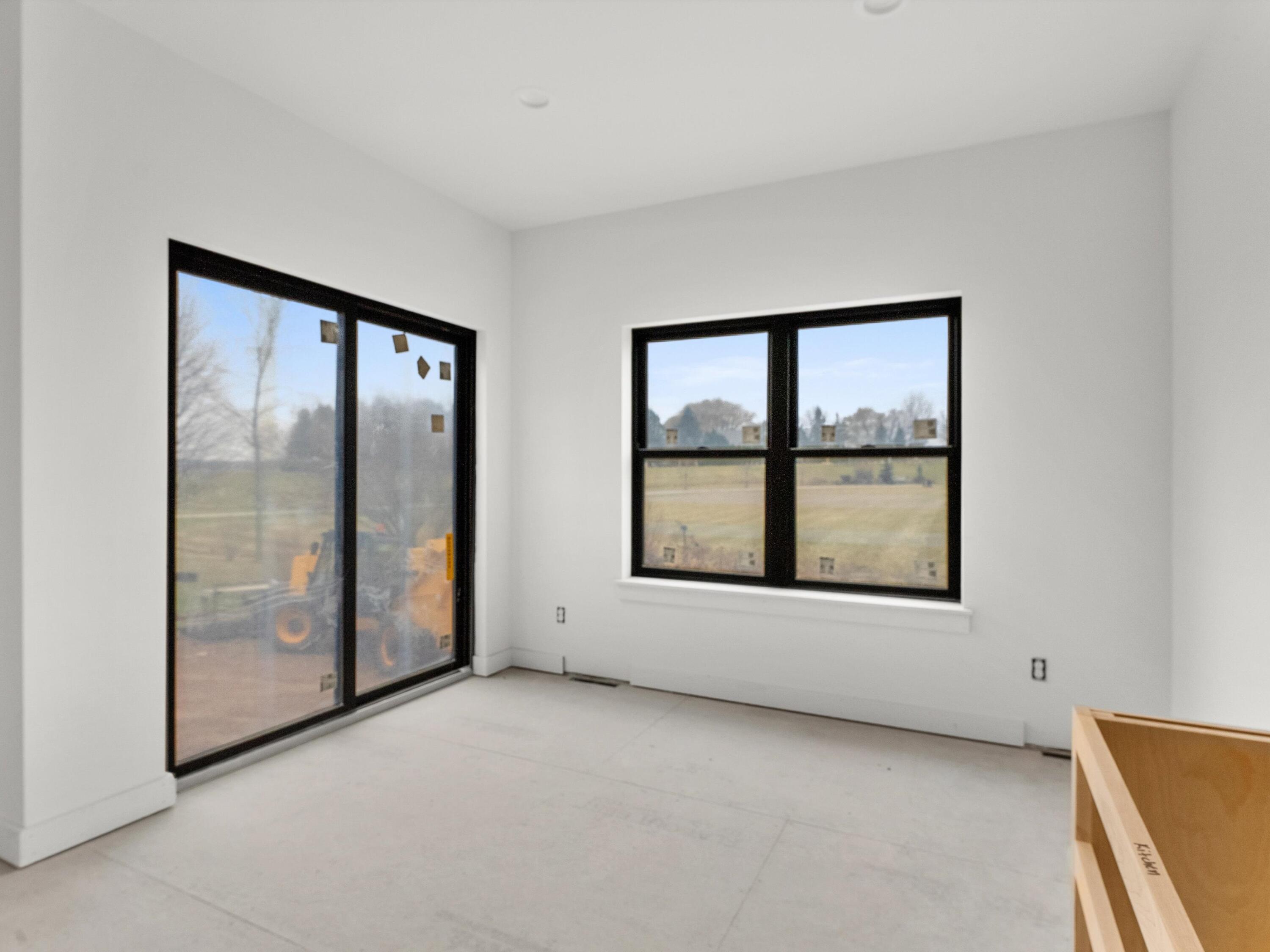 947 Berenschot Trail Cedar Grove, WI 53013 - Photo 5 of 25 Dining Area