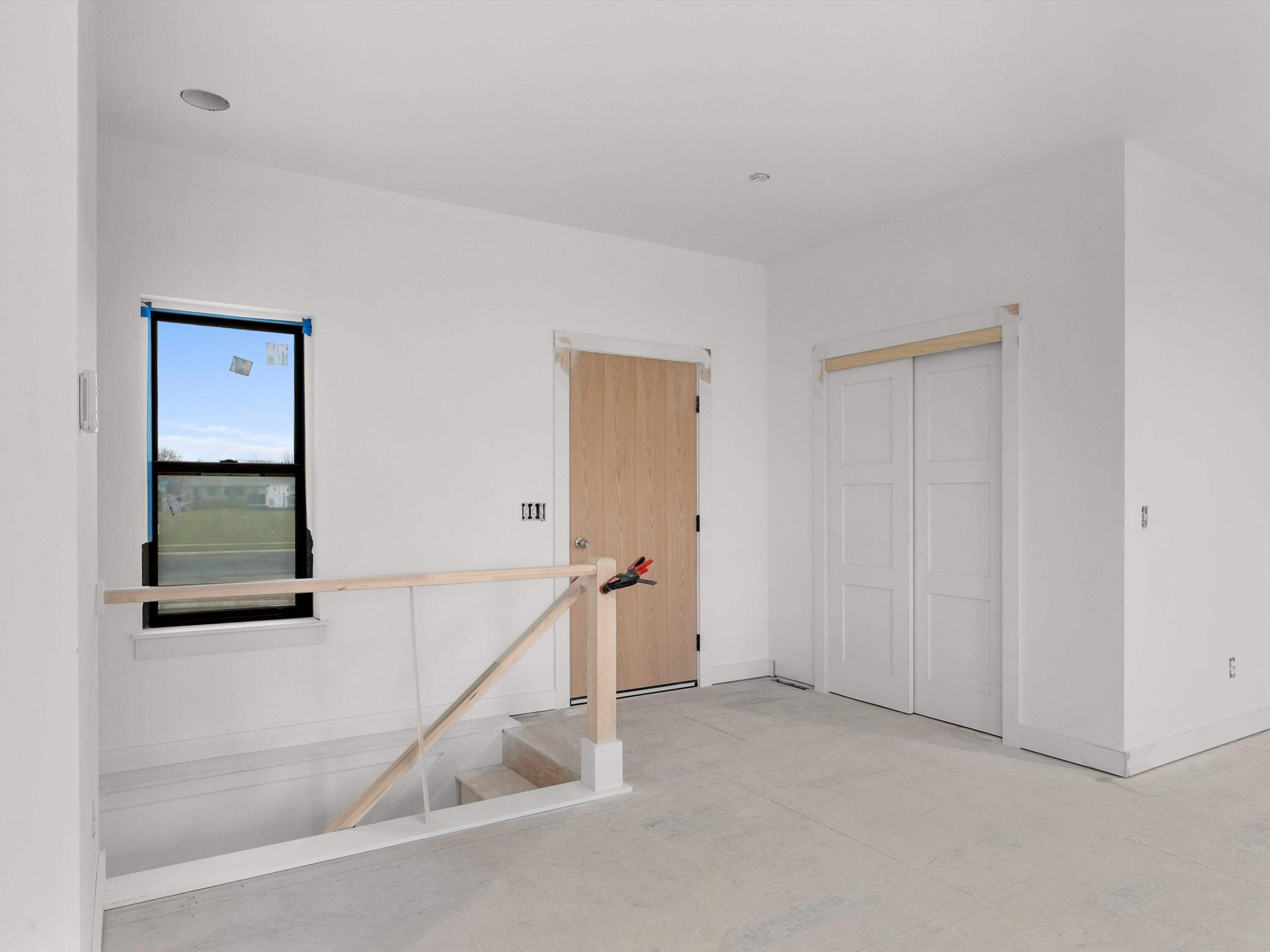 947 Berenschot Trail Cedar Grove, WI 53013 - Photo 9 of 25 front enterance