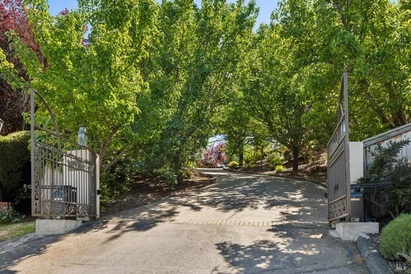 $3,295,000 | 43 Oak Valley Drive, Novato, CA 94947