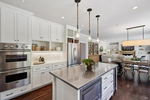 $3,295,000 | 43 Oak Valley Drive, Novato, CA 94947