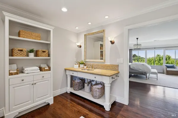$3,295,000 | 43 Oak Valley Drive, Novato, CA 94947