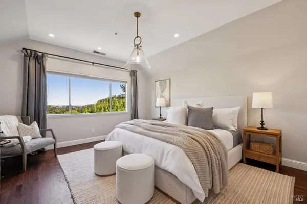 $3,295,000 | 43 Oak Valley Drive, Novato, CA 94947