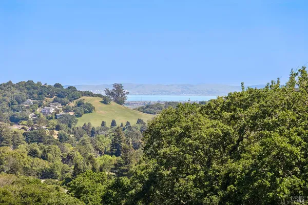 $3,295,000 | 43 Oak Valley Drive, Novato, CA 94947