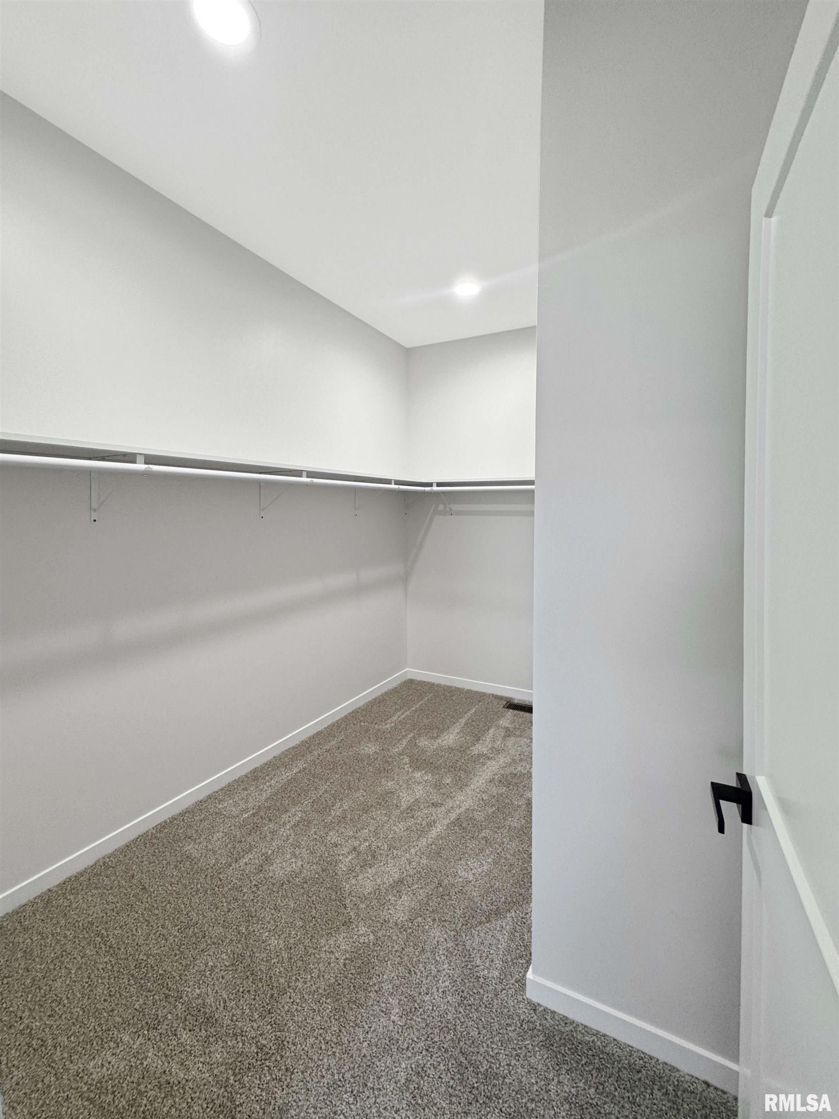 28 Neylon Street Mount Sterling, IL 62353 - Photo 12 of 21