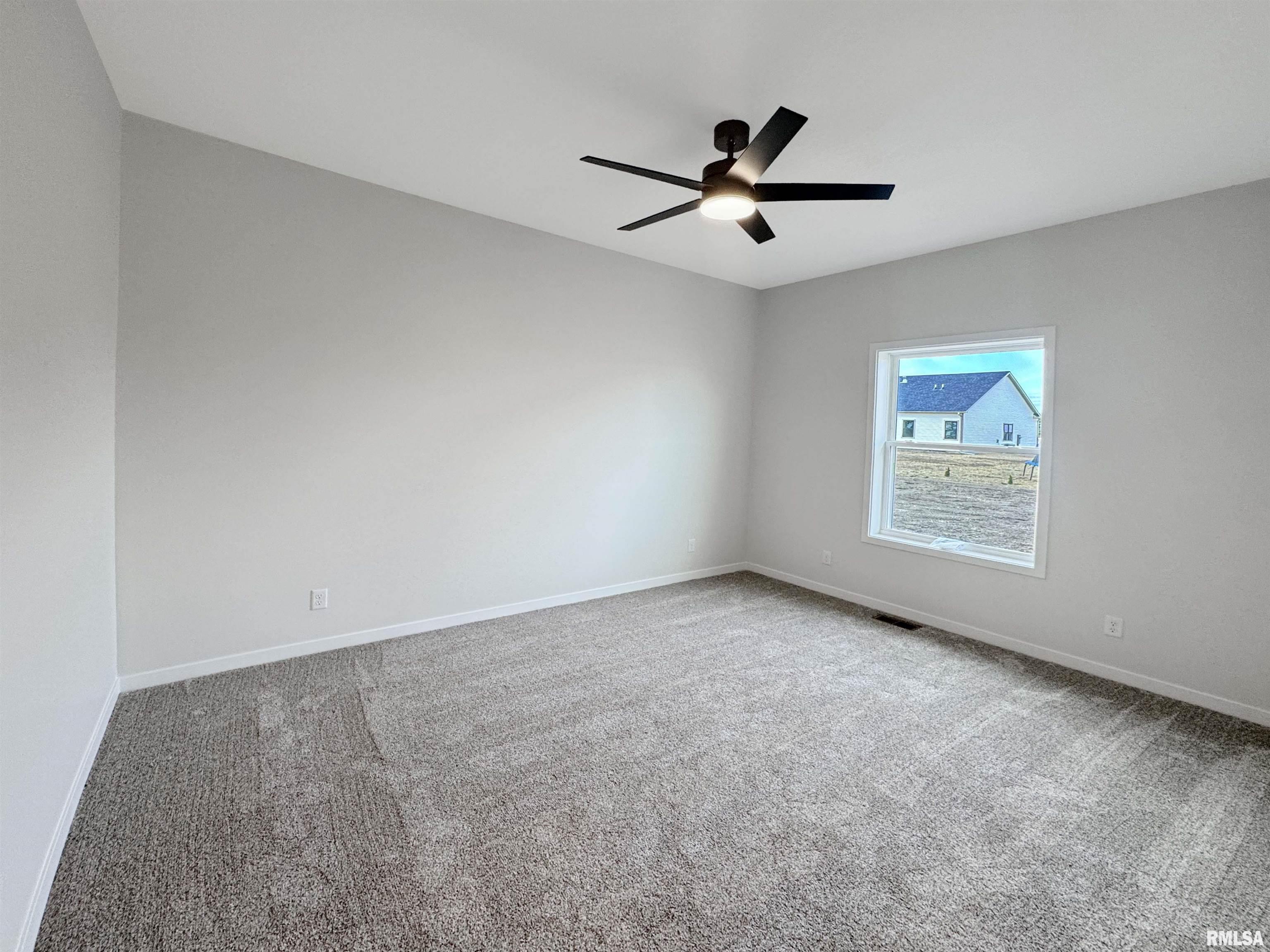 28 Neylon Street Mount Sterling, IL 62353 - Photo 13 of 21