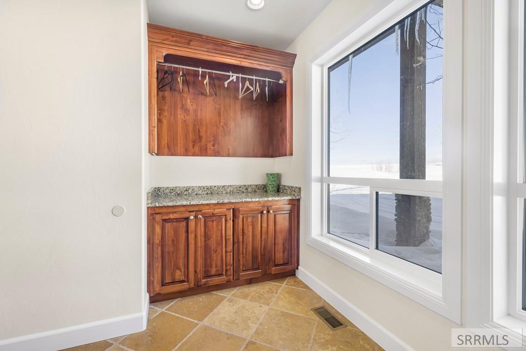 3944 Schaefer Lane Ashton, ID 83420 - Photo 22 of 100