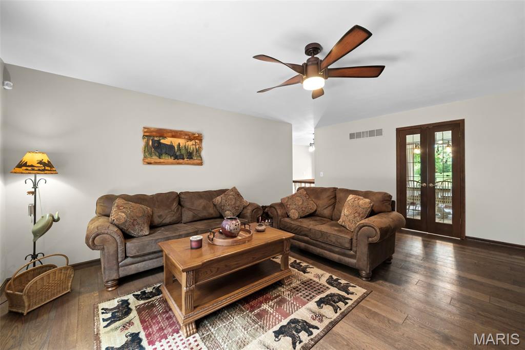 4352 Rock Island Road Arnold, MO 63010 - Photo 14 of 66