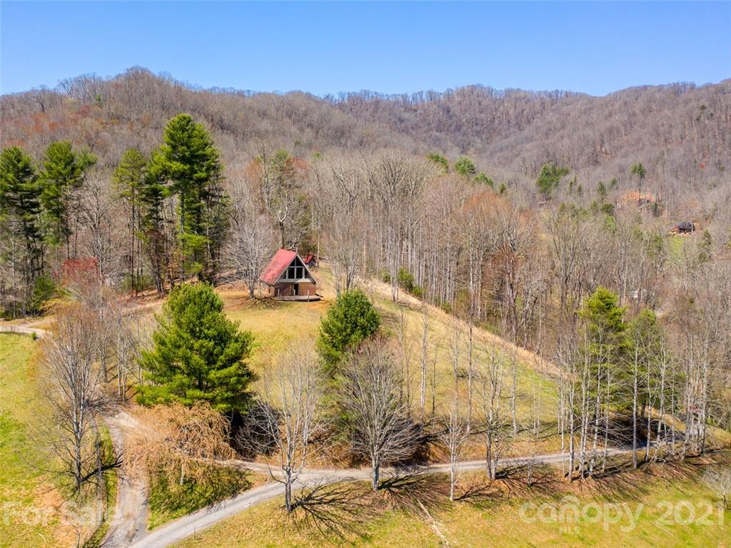 149 Jordan Branch Road Mars Hill, NC 28754 - Photo 2 of 19 Gallery Image 2