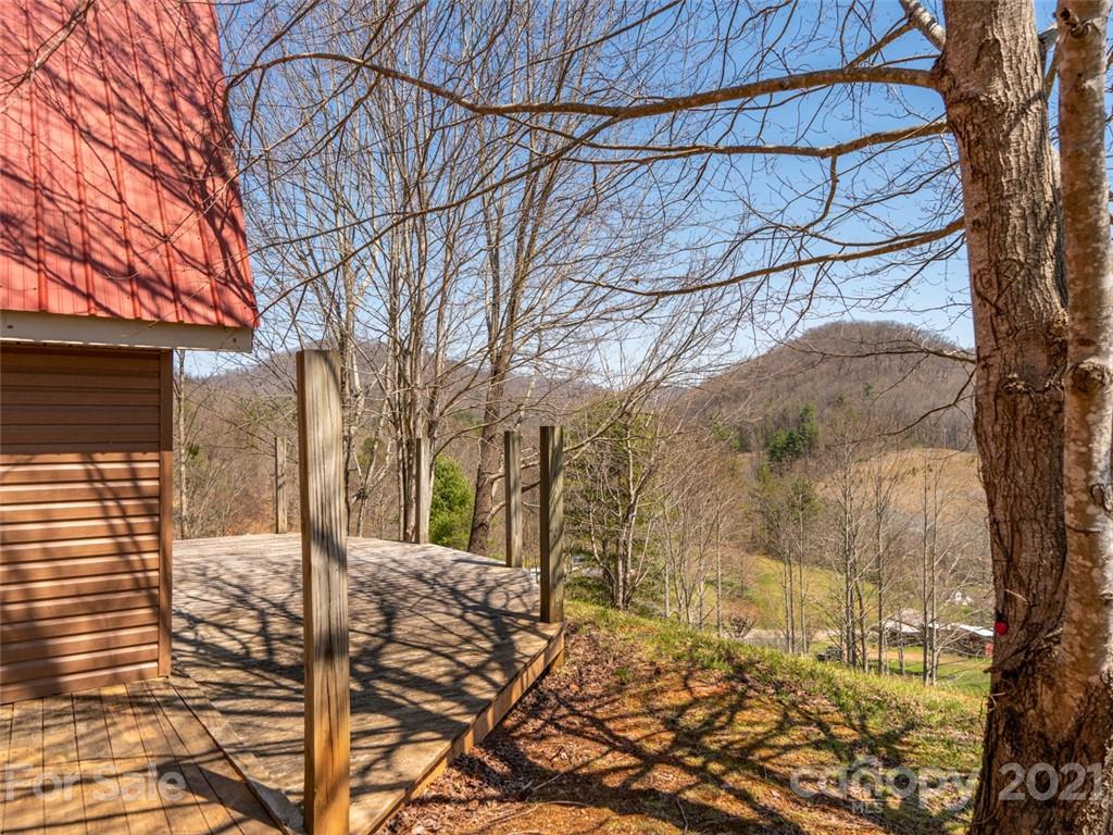 149 Jordan Branch Road Mars Hill, NC 28754 - Photo 3 of 19 Gallery Image 3