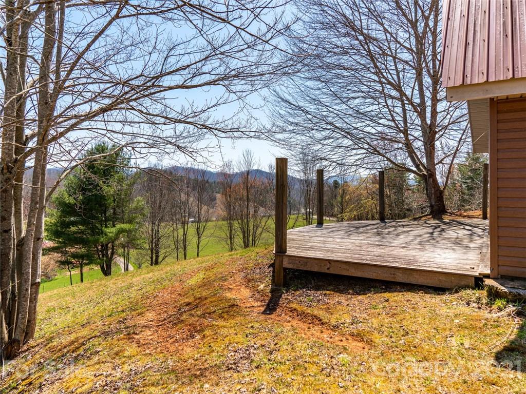 149 Jordan Branch Road Mars Hill, NC 28754 - Photo 4 of 19 Gallery Image 4