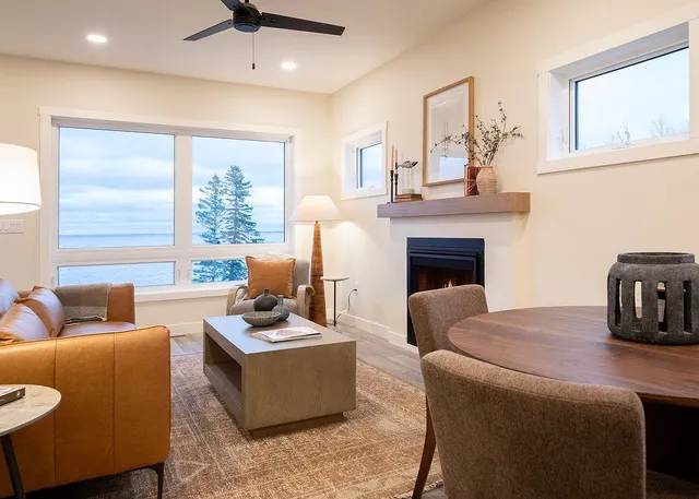 $774,000 | 118-124 East Lakeview Drive, Silver Bay, MN 55614