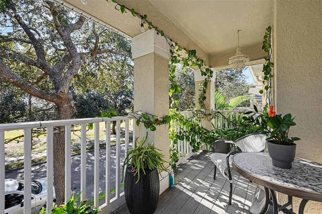 3565 Clay Brick Road Harmony, FL 34773 - Photo 25 of 37 a view of a balcony with plants