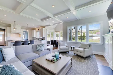 $1,650,000 | 5557 South Stough Street, Hinsdale, IL 60521