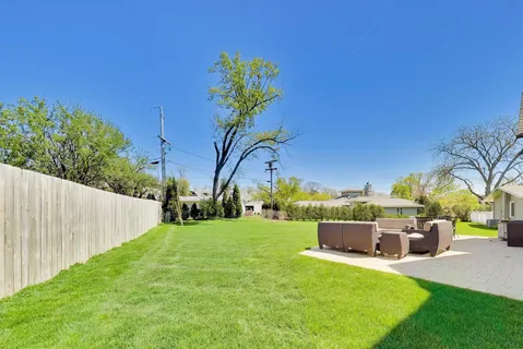 $1,650,000 | 5557 South Stough Street, Hinsdale, IL 60521