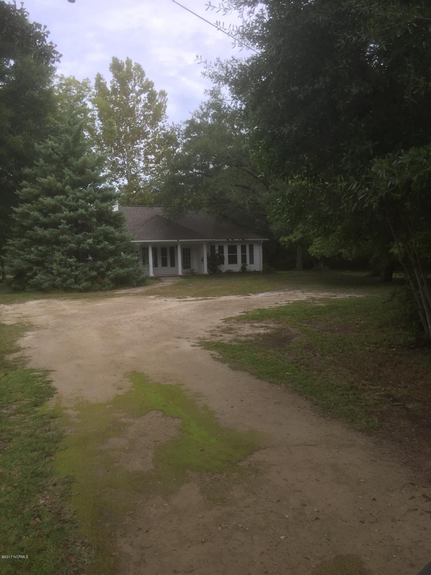 80 Varnamtown Road Southwest Varnamtown, NC 28462 - Photo 2 of 9 IMG_9163