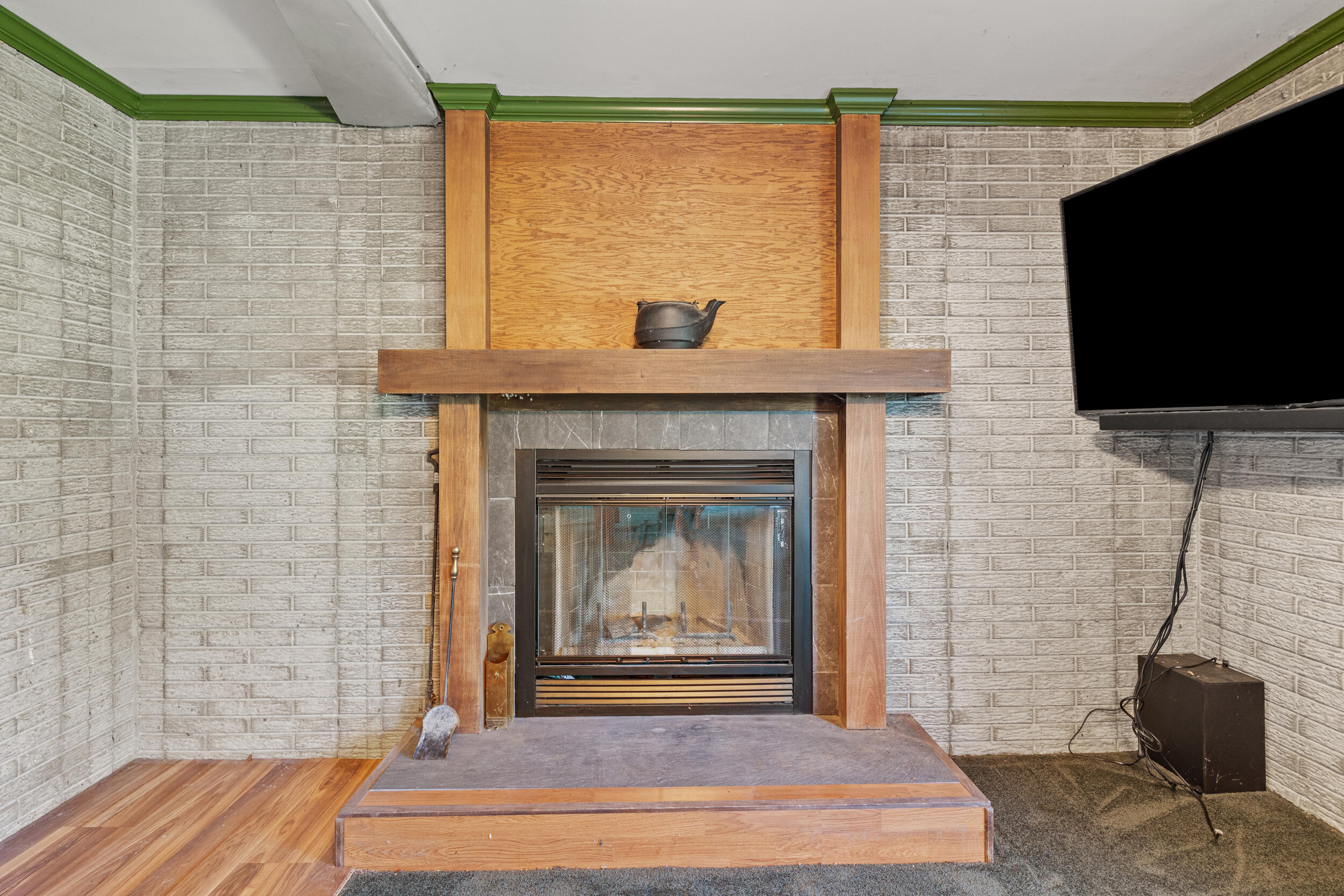 757 Collins Road Paris, KY 40361 - Photo 39 of 50 wood burning