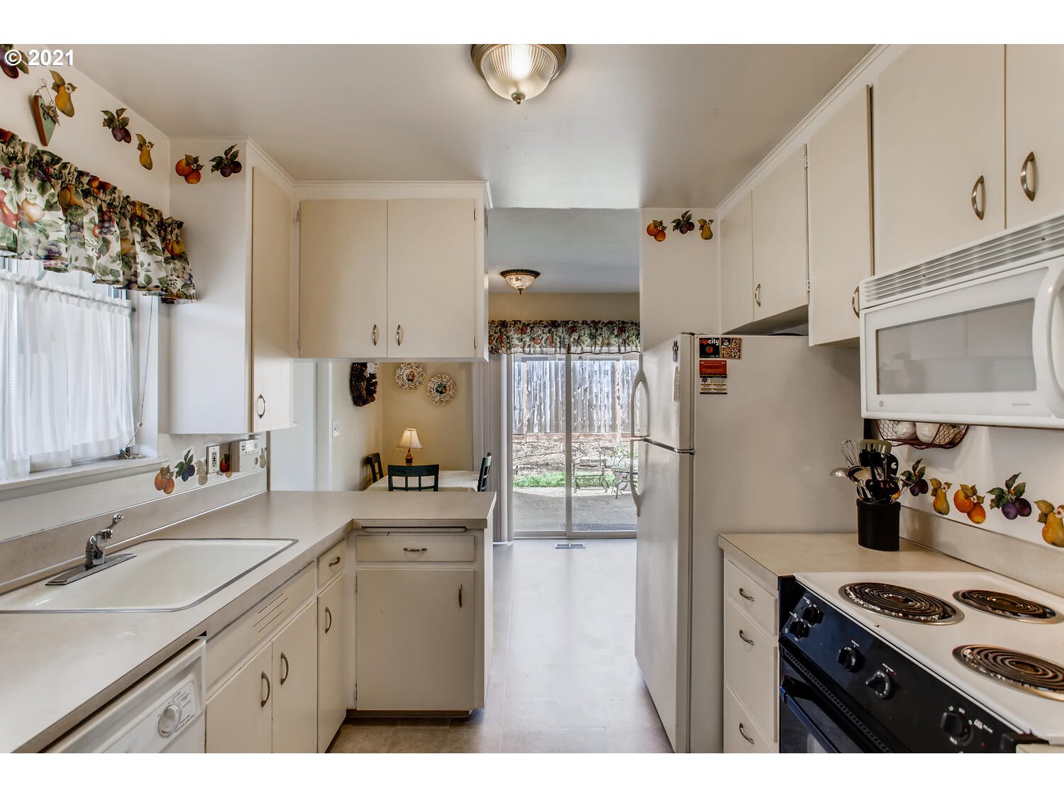 1430 Northwest Murray Road Portland, OR 97229 - Photo 9 of 19 Kitchen