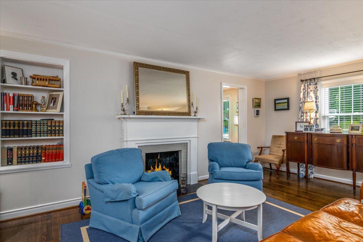 1941 Carlton Road Southwest Roanoke, VA 24015 - Photo 8 of 33 05-5-1941 Carlton Rd SW-6329-Edit-Edit