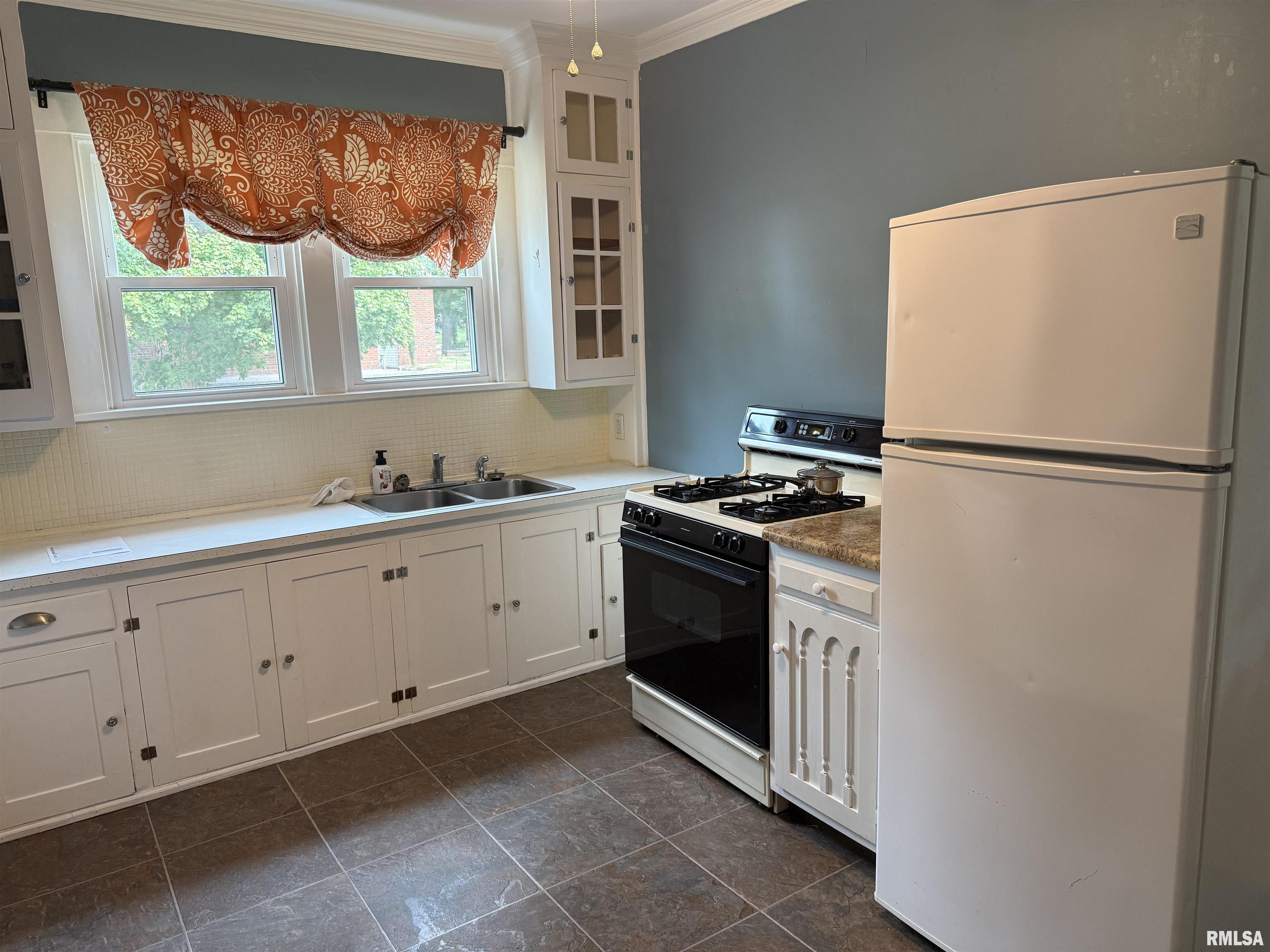 701 West Vine Street Springfield, IL 62704 - Photo 6 of 10 Gallery Image 6