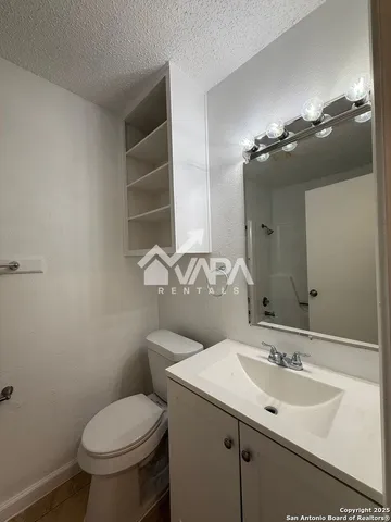 $1,600 | 7201 Glen Mist, San Antonio, TX 78239