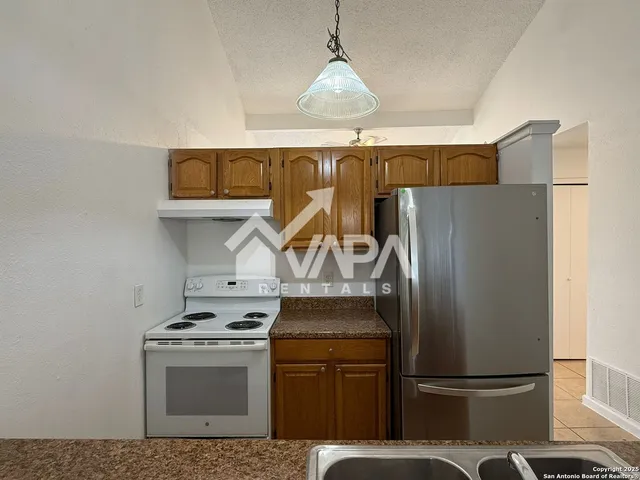 $1,600 | 7201 Glen Mist, San Antonio, TX 78239