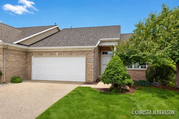 $375,000 | 2555 Gracepoint Court, Unit 40, Caledonia, MI 49316