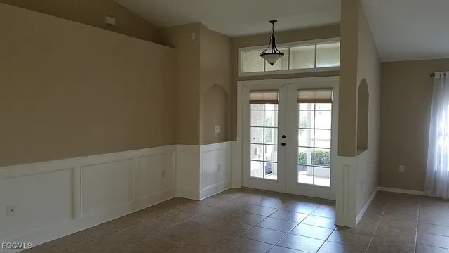 $2,450 | 4145 Southwest 9th Avenue, Cape Coral, FL 33914