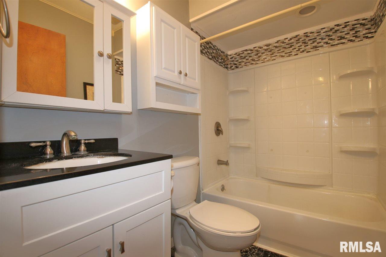 5506 North Hamilton Road Peoria, IL 61614 - Photo 14 of 22 Gallery Image 14