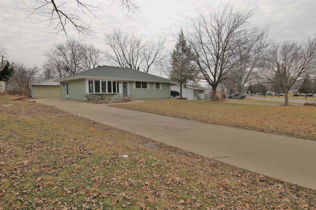 5506 North Hamilton Road Peoria, IL 61614 - Photo 3 of 22 Gallery Image 3