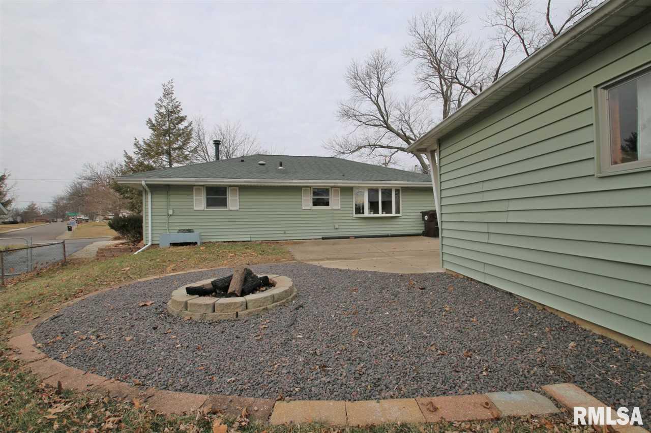 5506 North Hamilton Road Peoria, IL 61614 - Photo 4 of 22 Gallery Image 4