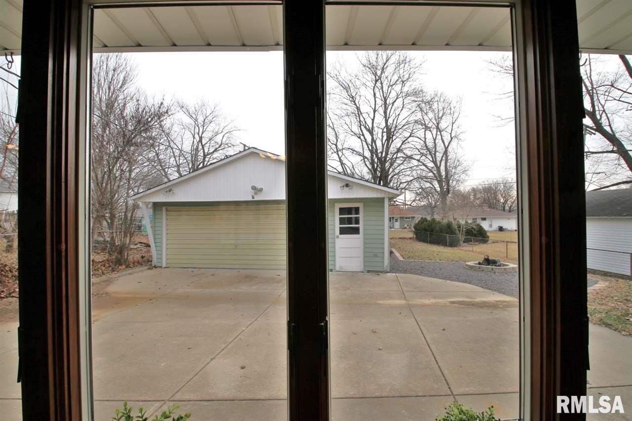 5506 North Hamilton Road Peoria, IL 61614 - Photo 8 of 22 Gallery Image 8