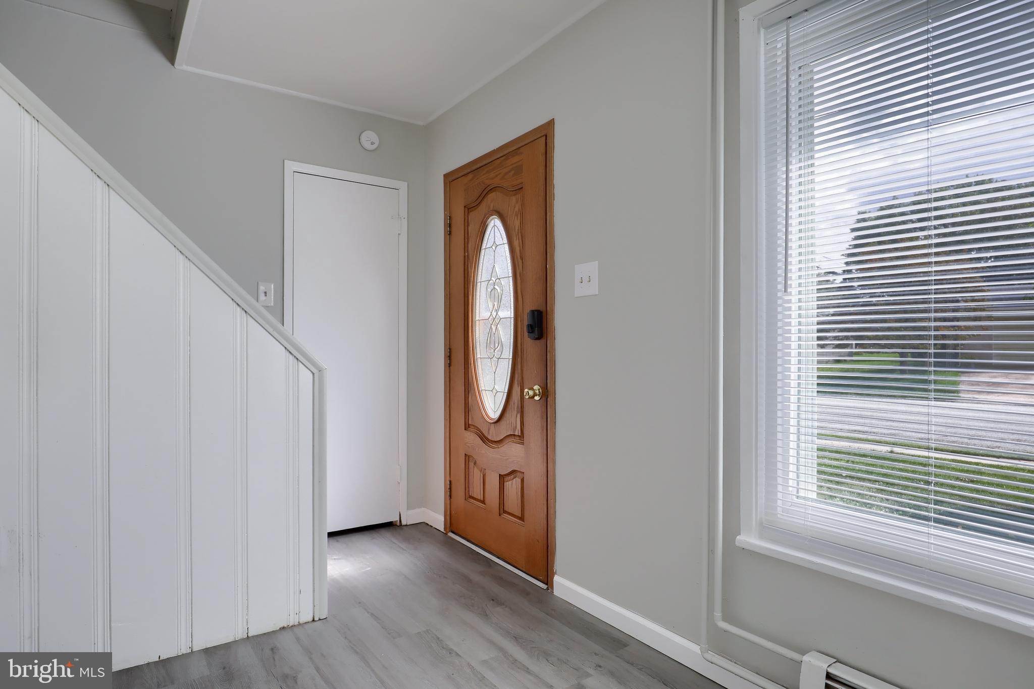 755 Fireside Road York, PA 17404 - Photo 4 of 30
