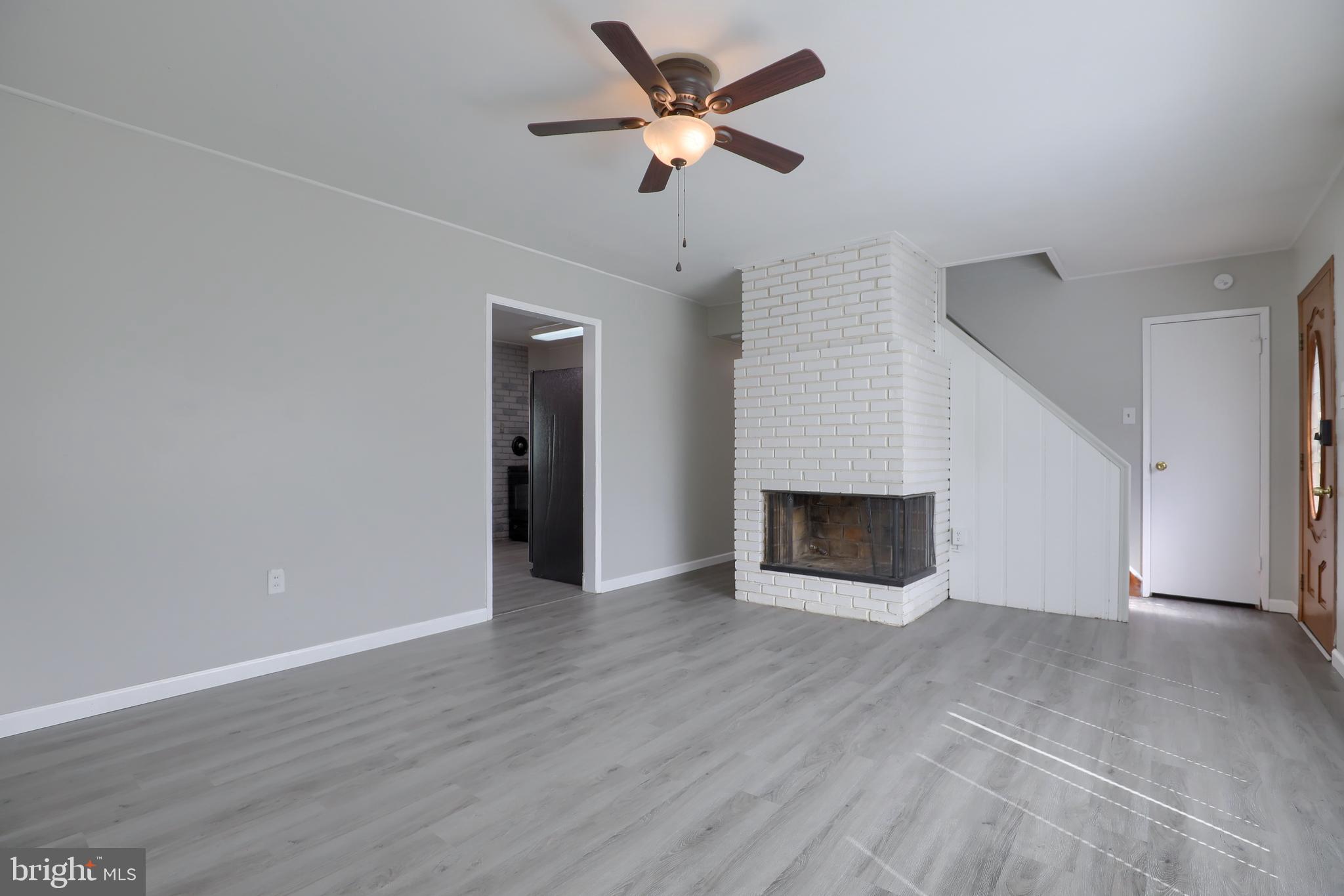 755 Fireside Road York, PA 17404 - Photo 5 of 30